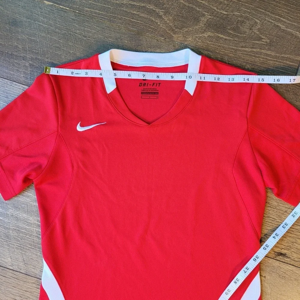 Nike Womens Dri-FIT Soccer Jersey Red White V-Neck Athletic Training Shirt Small